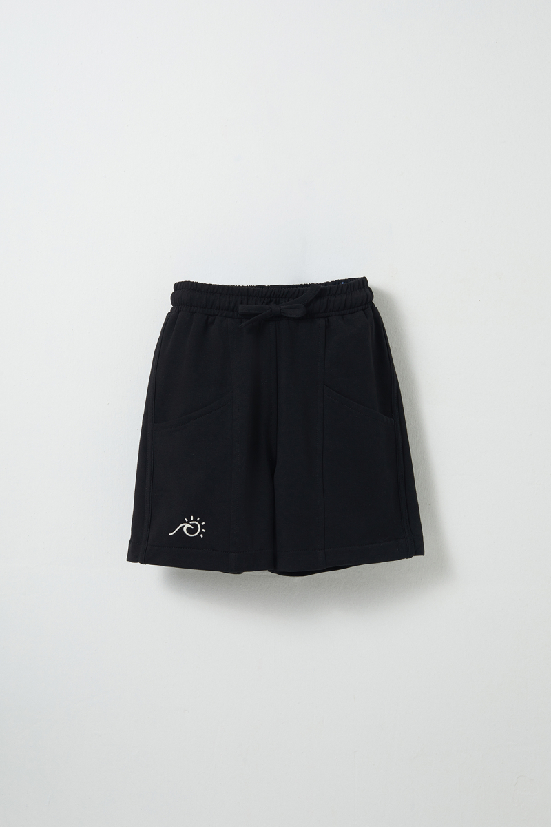 Black Embroidered Detailed Piping Bermuda Shorts - 1