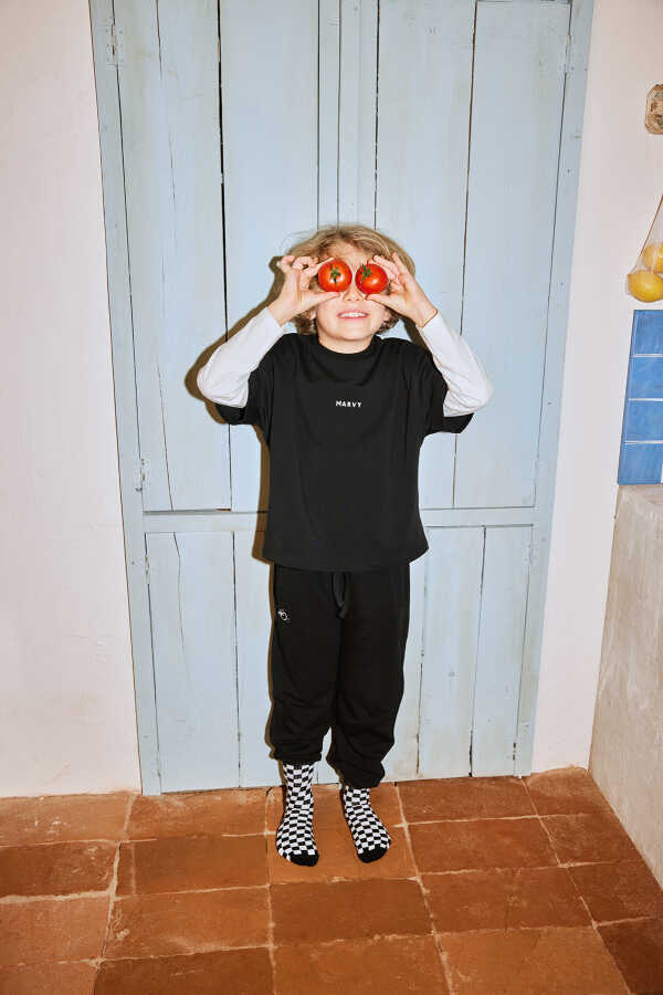 Black Embroidery Detailed Jogging Trousers - 4