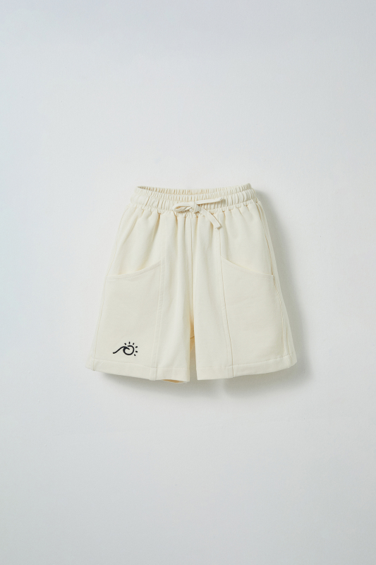 Ecru Embroidered Detailed Piping Bermuda Shorts 