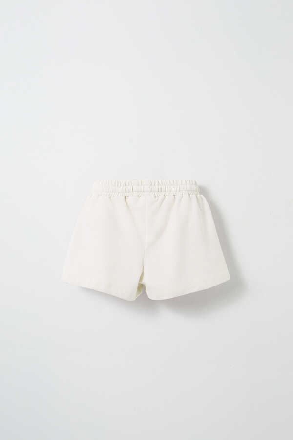 Ecru Embroidery Detailed Shorts - 3