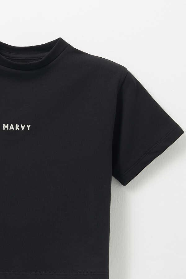 Siyah Nakış Detaylı Oversize Tshirt - 6